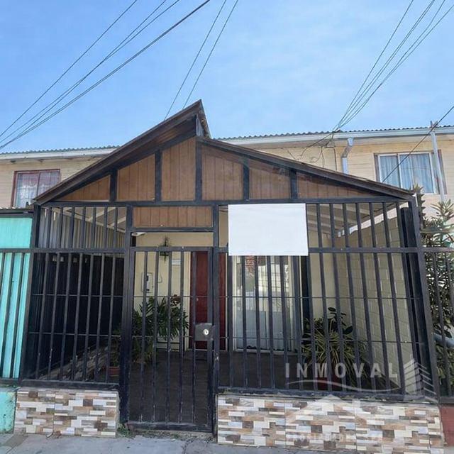 CASA DE 2 PISOS ARTIFICIO, LA CALERA.