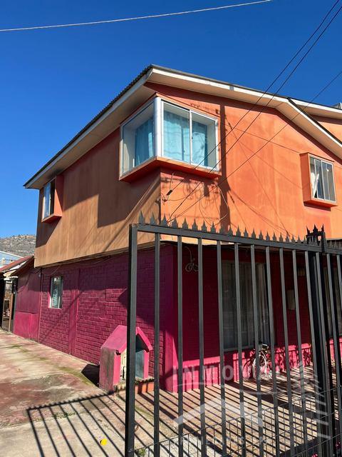 CASA EN LA CALERA.