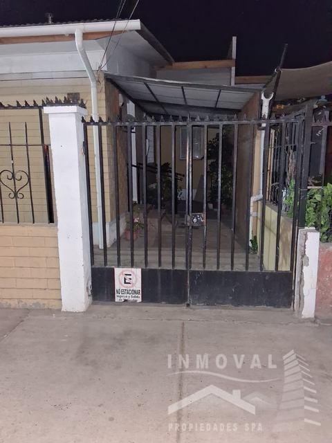 CASA SÓLIDA EXCELENTE UBICACIÓN, LA CALERA.  