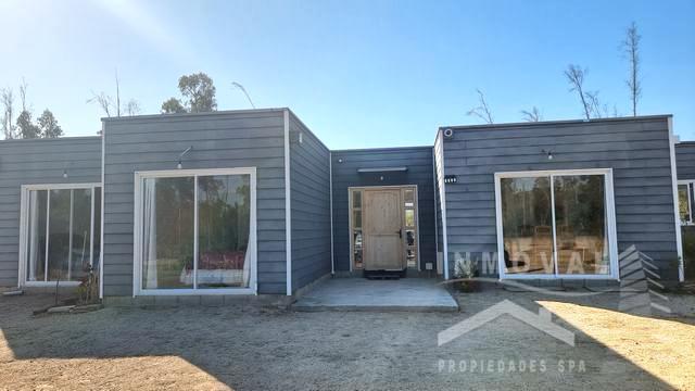 PARCELA CON CASA EN EXCLUSIVO CONDOMINIO FORESTA DE ZAPALLAR.  