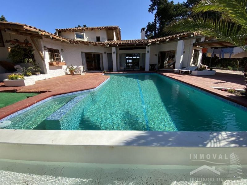 HERMOSA CASA CON PARCELA, EN REÑACA, VIÑA DEL MAR 