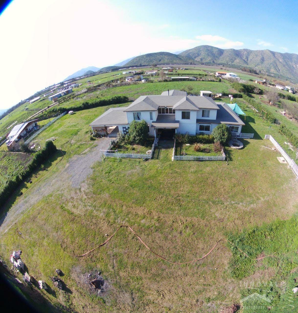 HERMOSA PARCELA CON CASA EN NOGALES