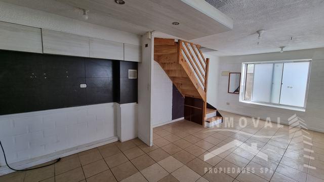 HERMOSA CASA EN VILLA PARQUE LA CALERA.  