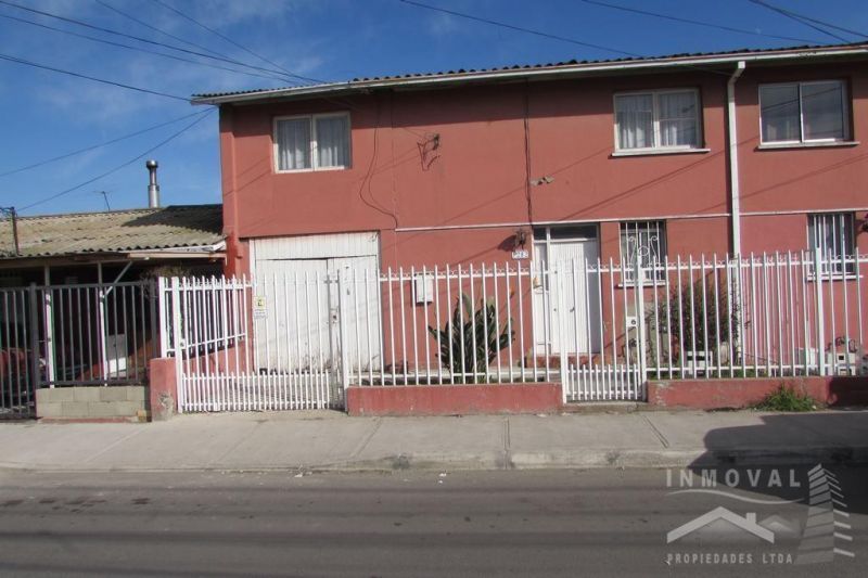 HERMOSA CASA EN QUILLOTA.