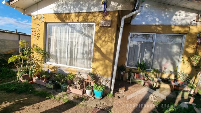 CASA DE 1 PISO EN QUILPUÉ.